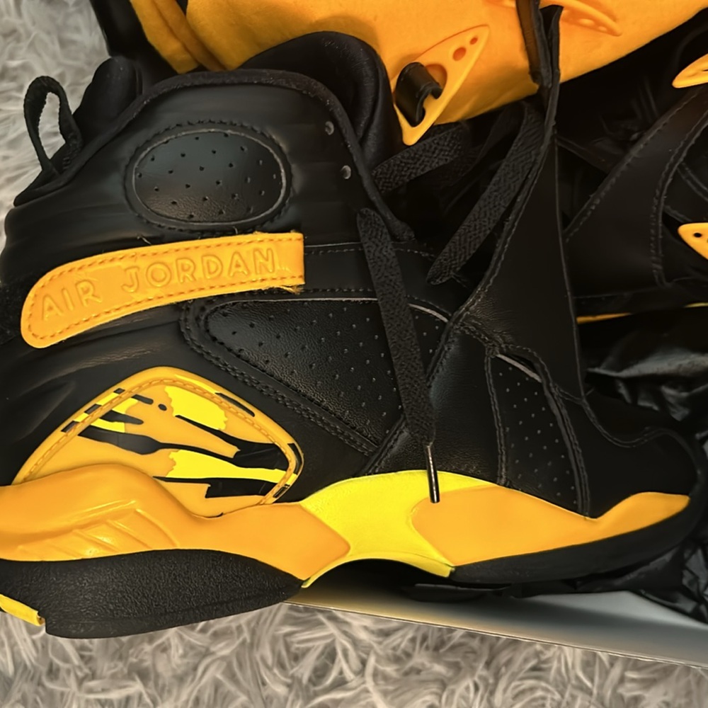 Jordan 8 size 8 women black yellow canary yellow new shoes.